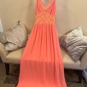 Sundress. Floor length.